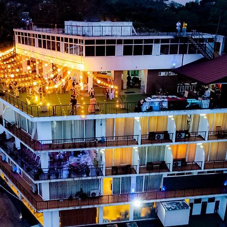 Hotel Sky View Grand Kandy Zewnętrze zdjęcie